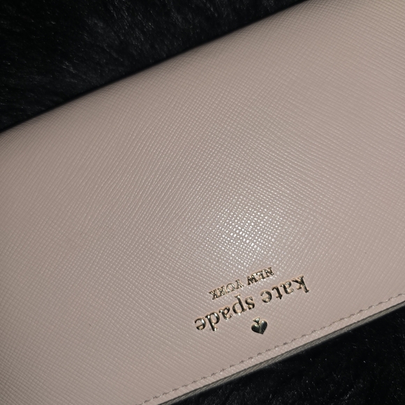 New Kate Spade Pink Zip Wallet - Picture 2 of 4